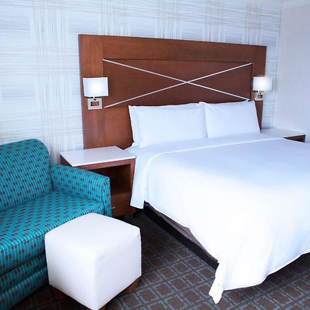 Doubletree By Hilton Madison Downtown Hotel Eksteriør billede