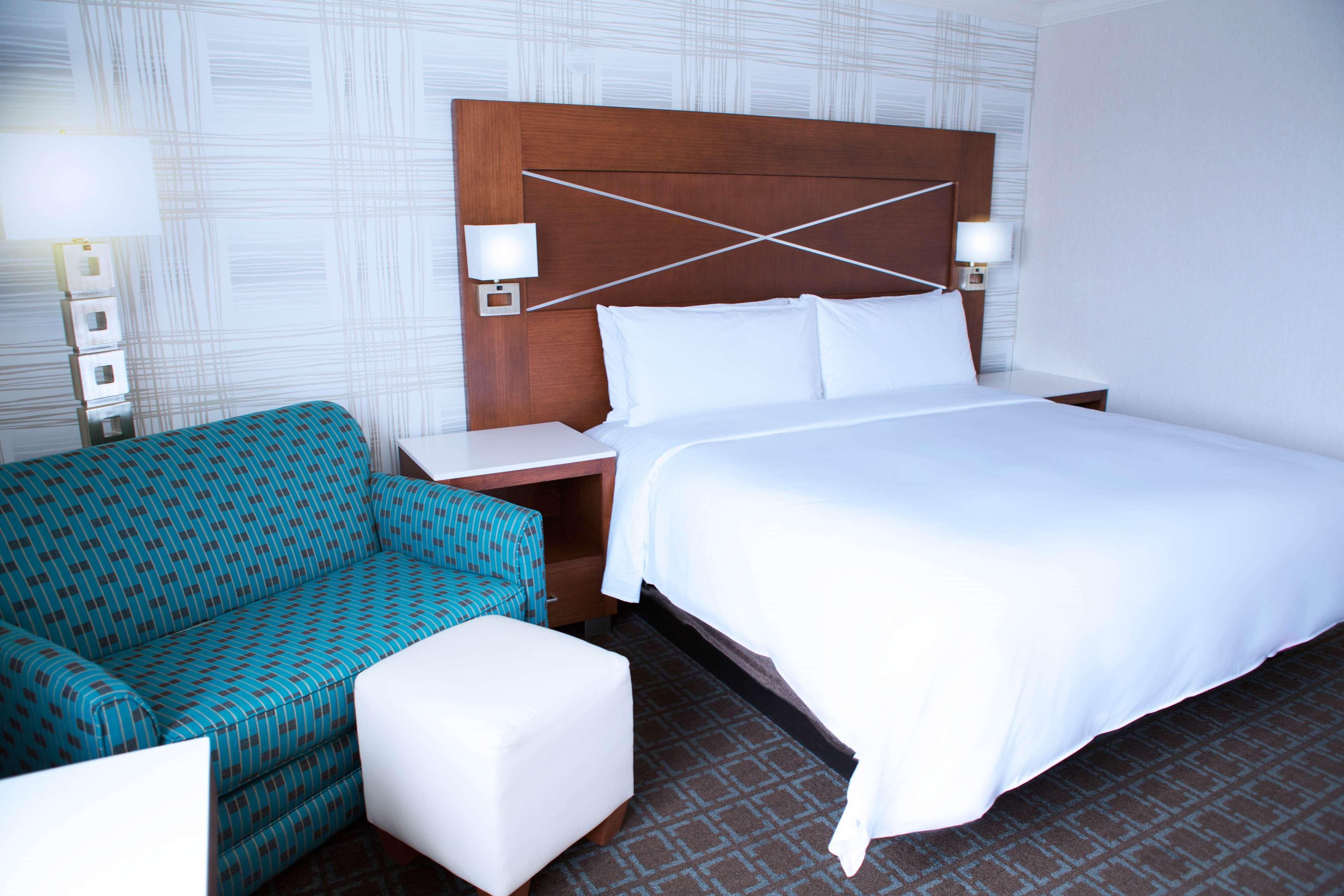 Doubletree By Hilton Madison Downtown Hotel Eksteriør billede