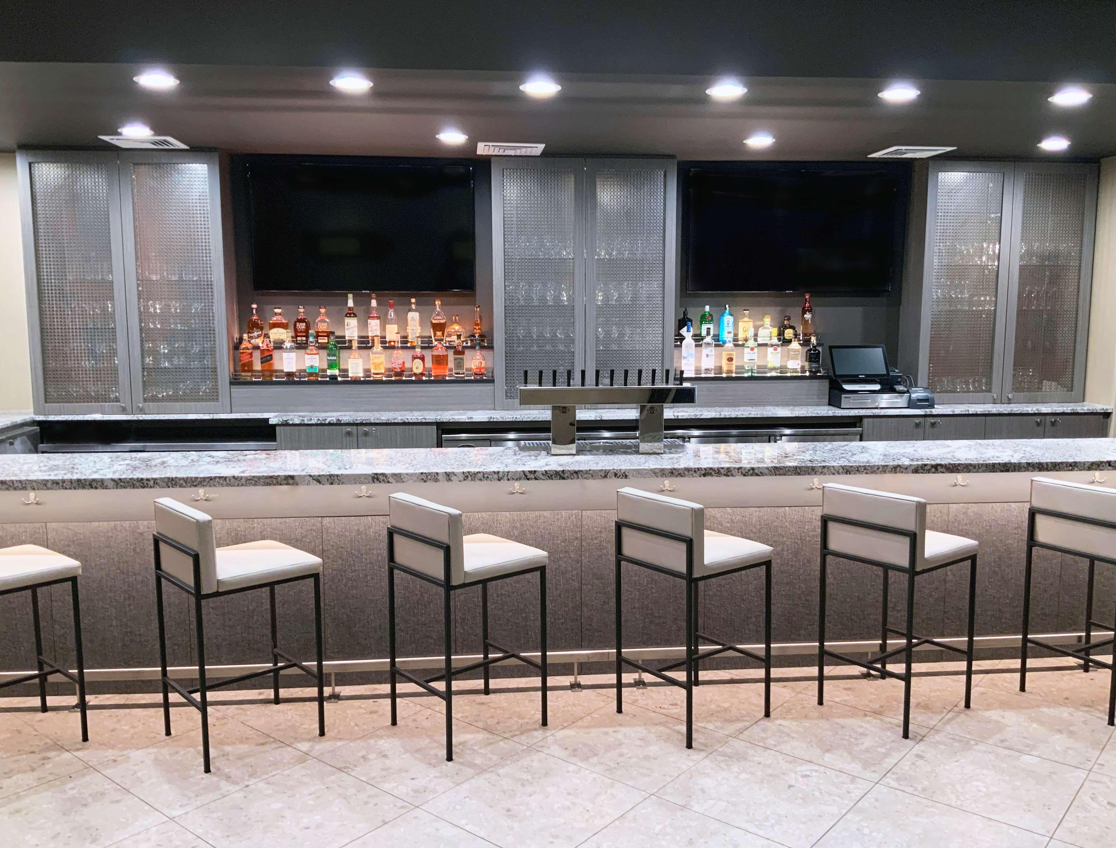 Doubletree By Hilton Madison Downtown Hotel Eksteriør billede