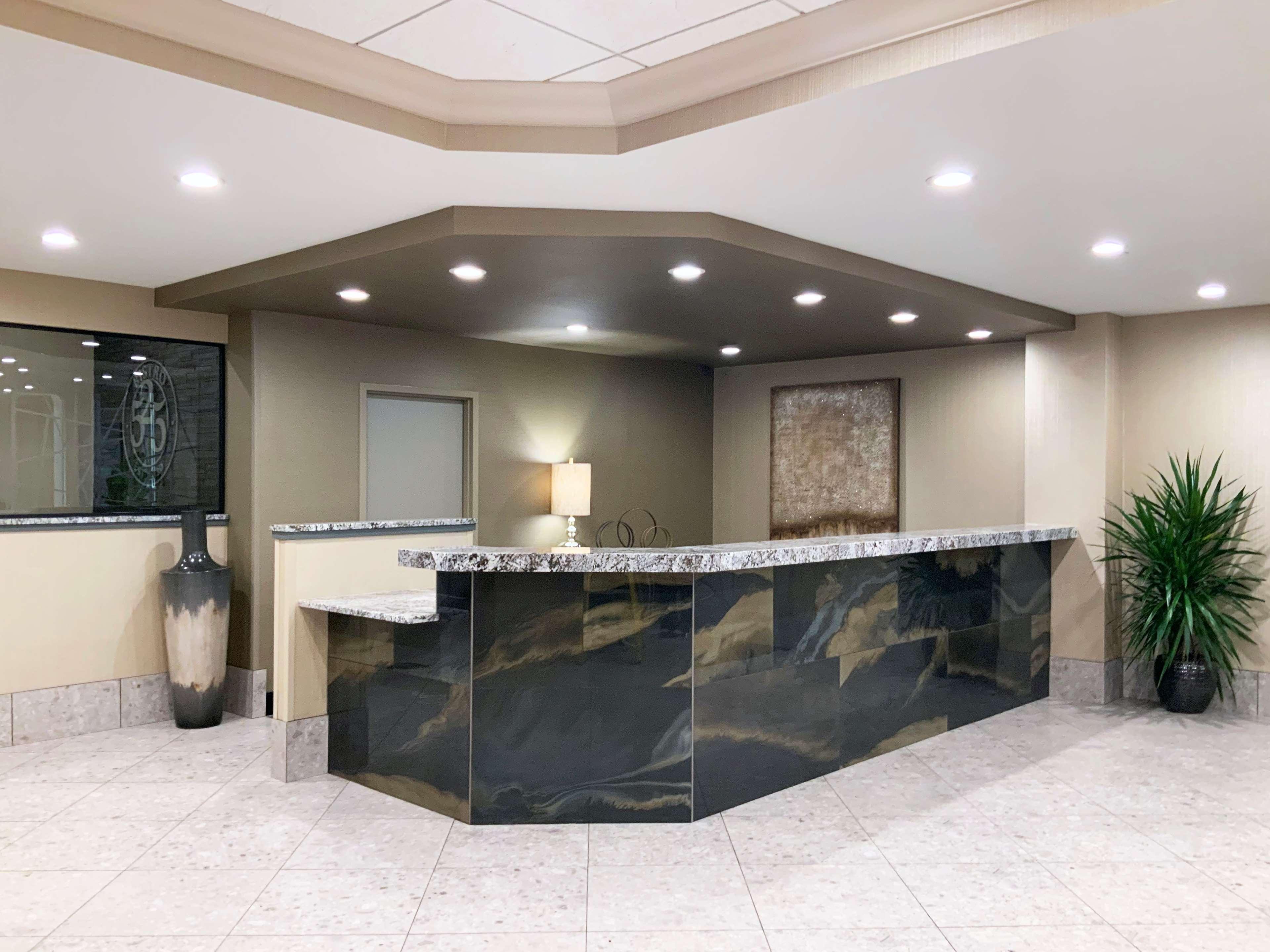Doubletree By Hilton Madison Downtown Hotel Eksteriør billede
