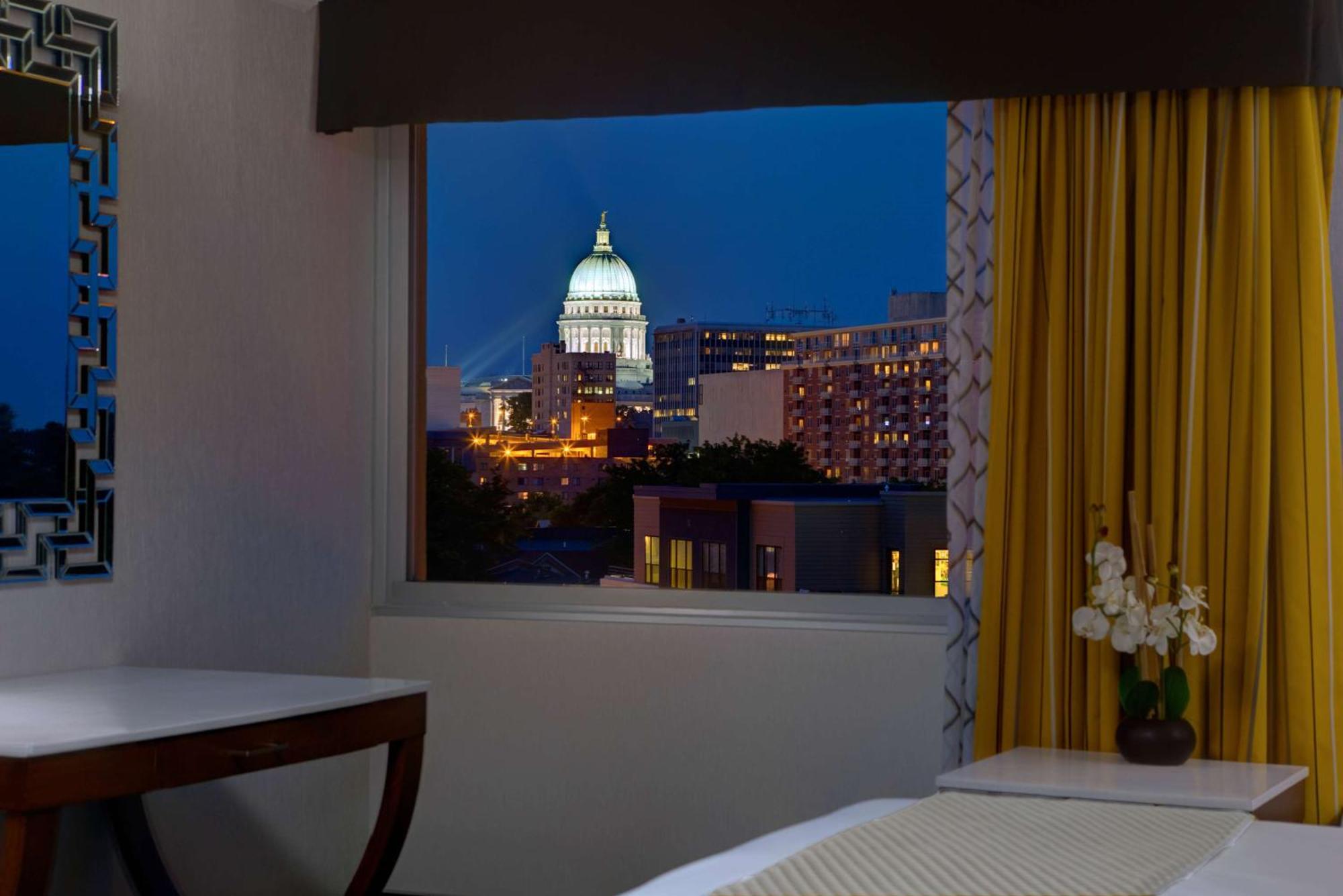 Doubletree By Hilton Madison Downtown Hotel Eksteriør billede